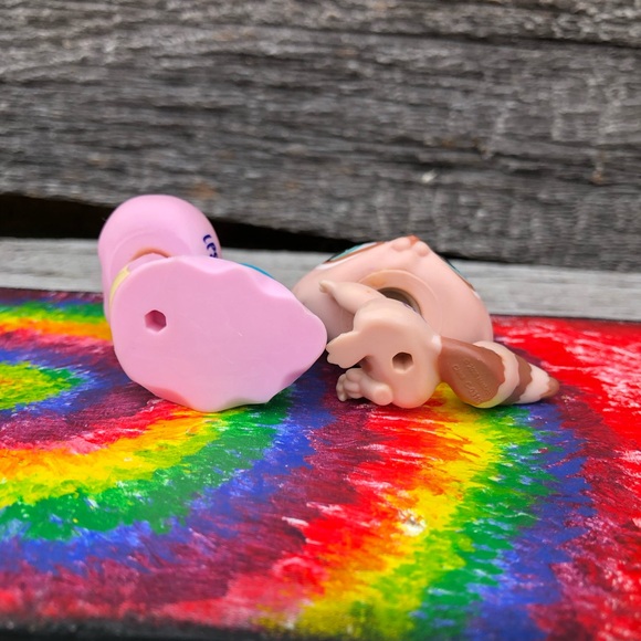 LPS pink Snail Cute Raccoon Littlest Pet Shop tiny collectible toy figure Y2K🐌 - Picture 9 of 12